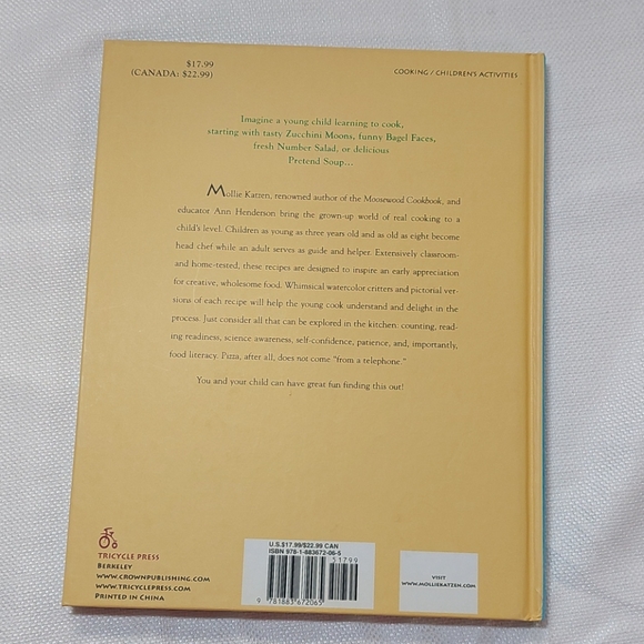 Pretend Soup Child's Cookbook & Sugarbooger Apron - Picture 11 of 13